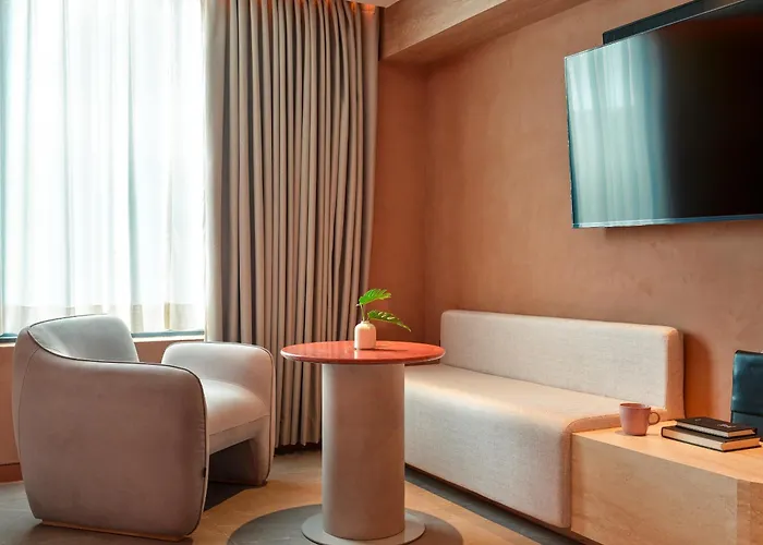 Hotel Muang Phol 3*