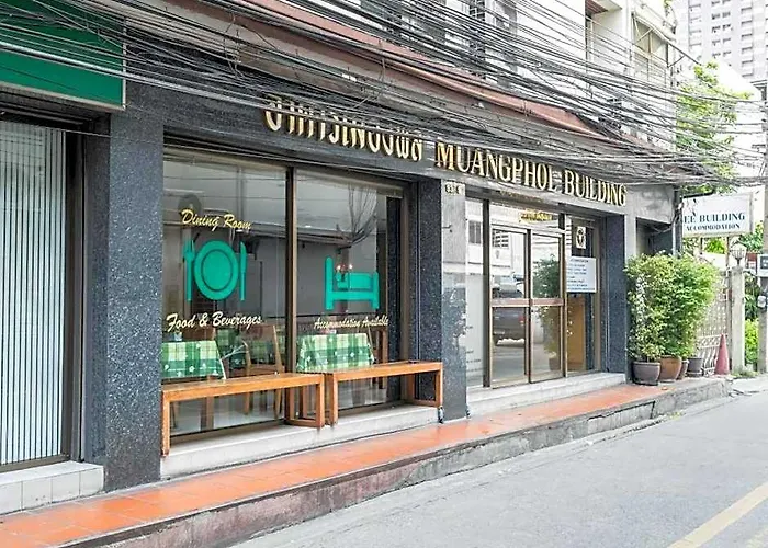 Muang Phol Hotel